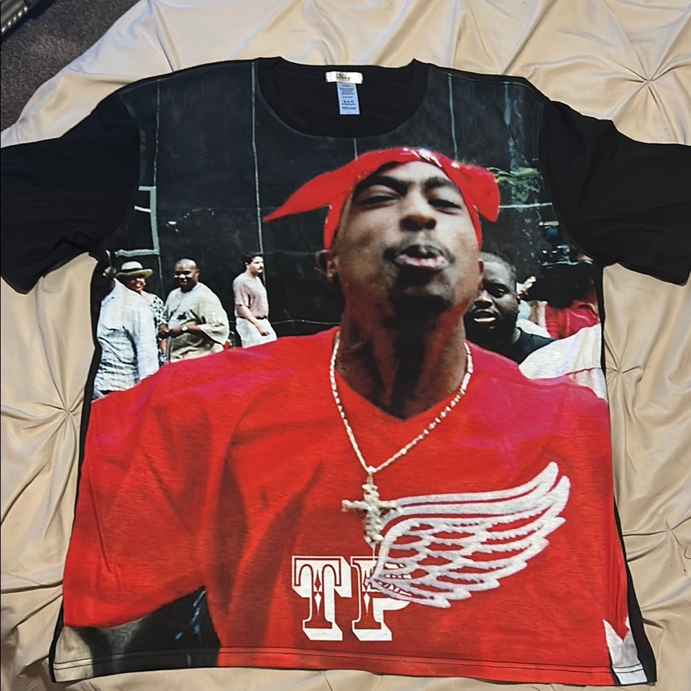 Tu PAC Black and Red Graphic T-Shirt